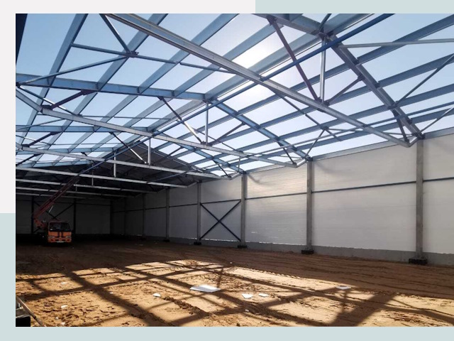 Строительство сенохранилищ в Волхове