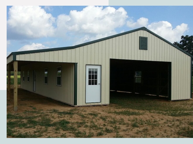 Строительство конюшен в Волхове