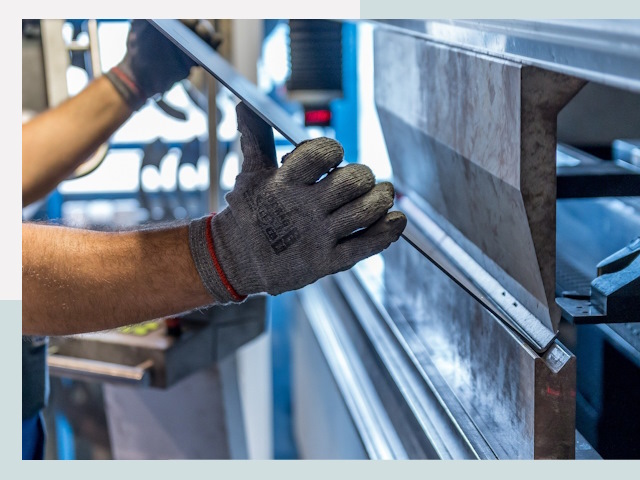 Гибка металла в Волхове